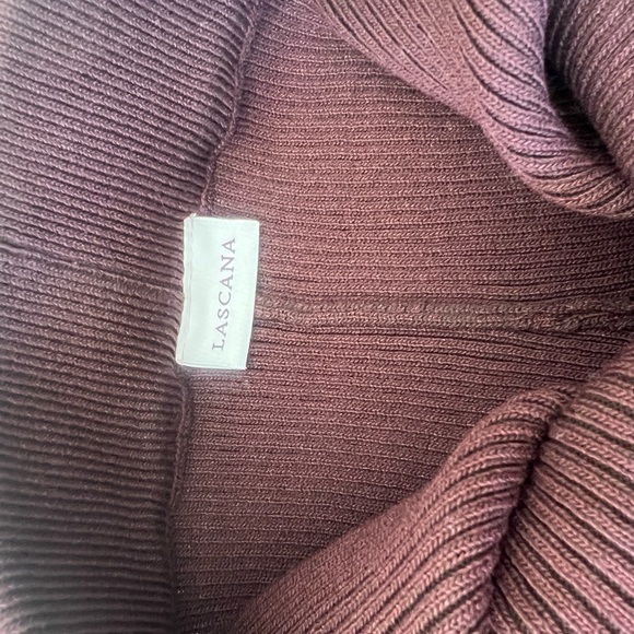 Pants - Picture 6 of 10